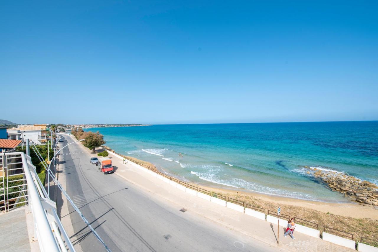 White Apartments & Spa Avola Εξωτερικό φωτογραφία